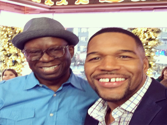 GMA features Michael Strahan and DJ Carl©