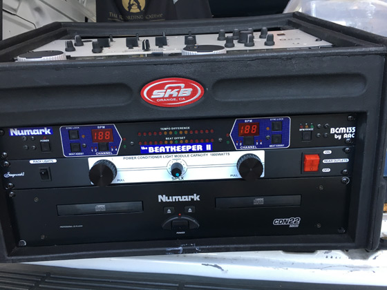 Rent American Audio Mixer | Numark CDN-22 CD Player
